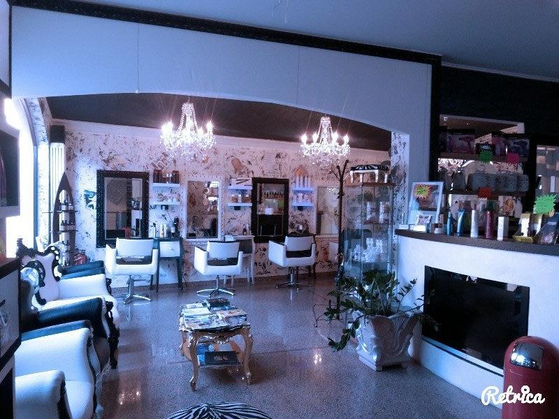 A Clusone salone di acconciatura a Bergamo in Affitto