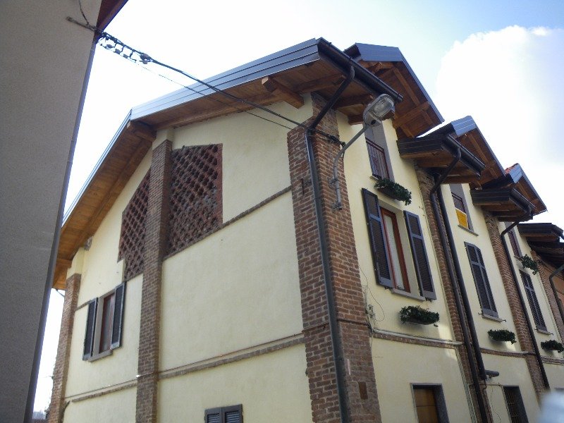 Varese mansarda in casa d'epoca a Varese in Vendita