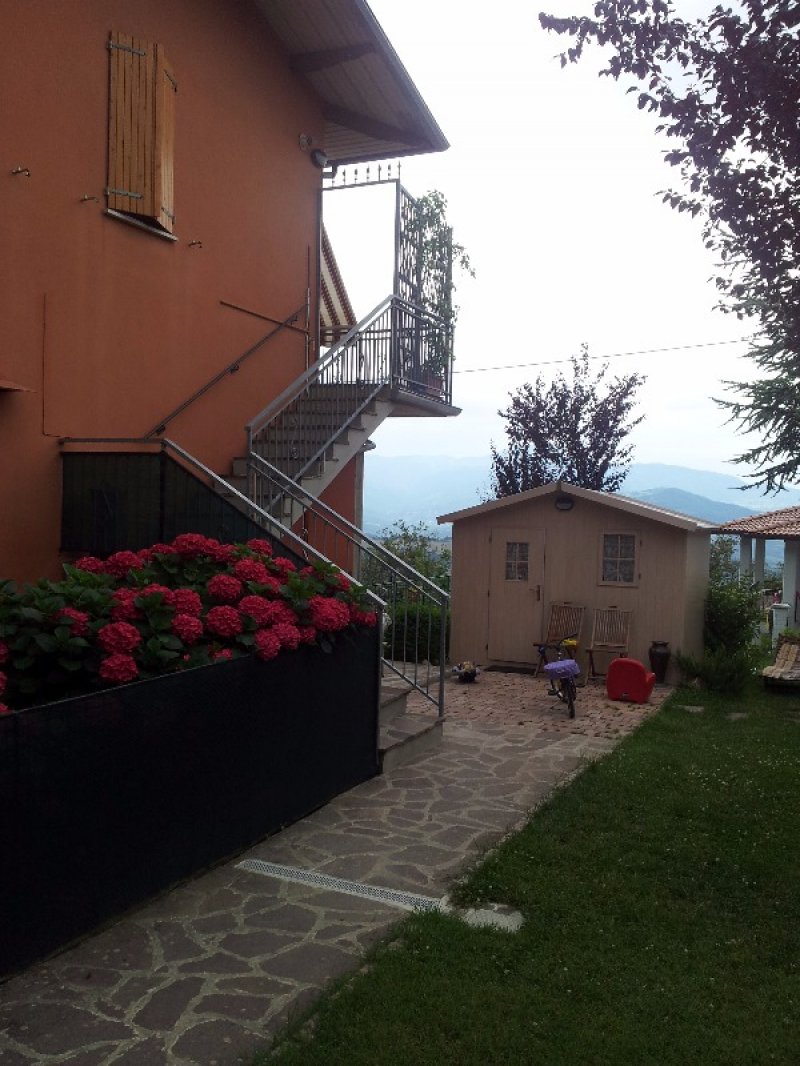 Appartamento con giardino Salto di Montese a Modena in Vendita