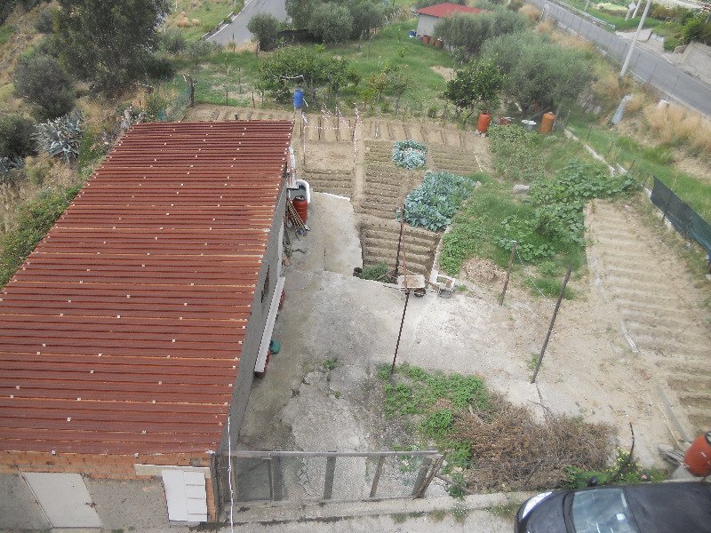 Terreno edificabile con rudere a Gallina a Reggio di Calabria in Vendita