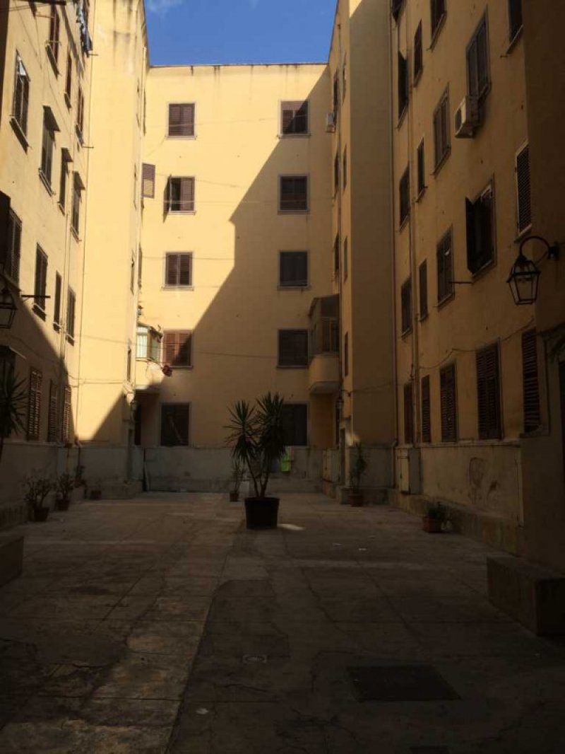 Appartamento in zona universit Palermo a Palermo in Vendita