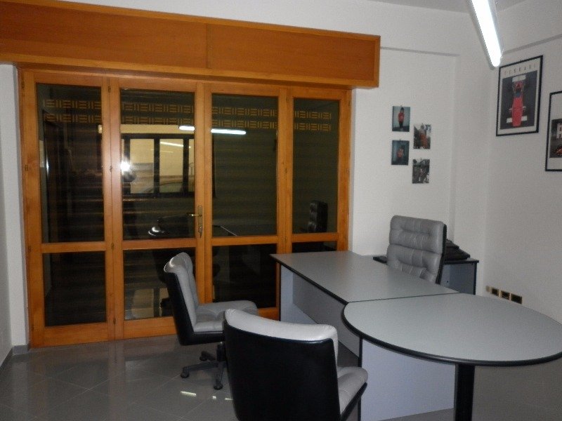 Torrenova ufficio a Messina in Vendita