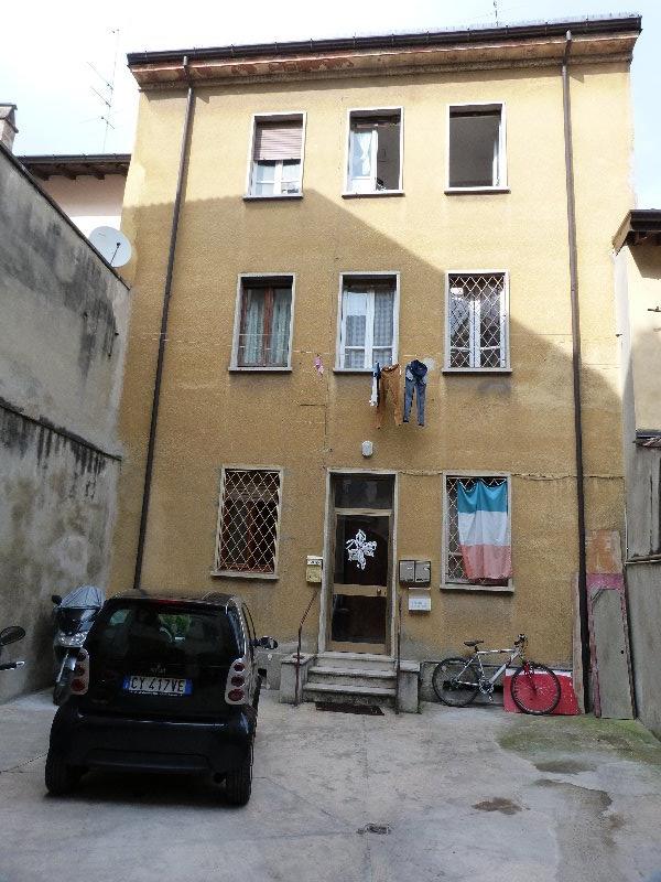 Piacenza appartamento al primo piano a Piacenza in Vendita
