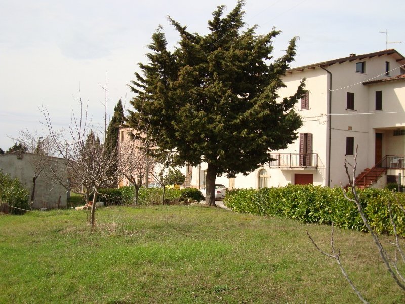 Palazzo antico ristrutturato a Gualdo Tadino a Perugia in Vendita