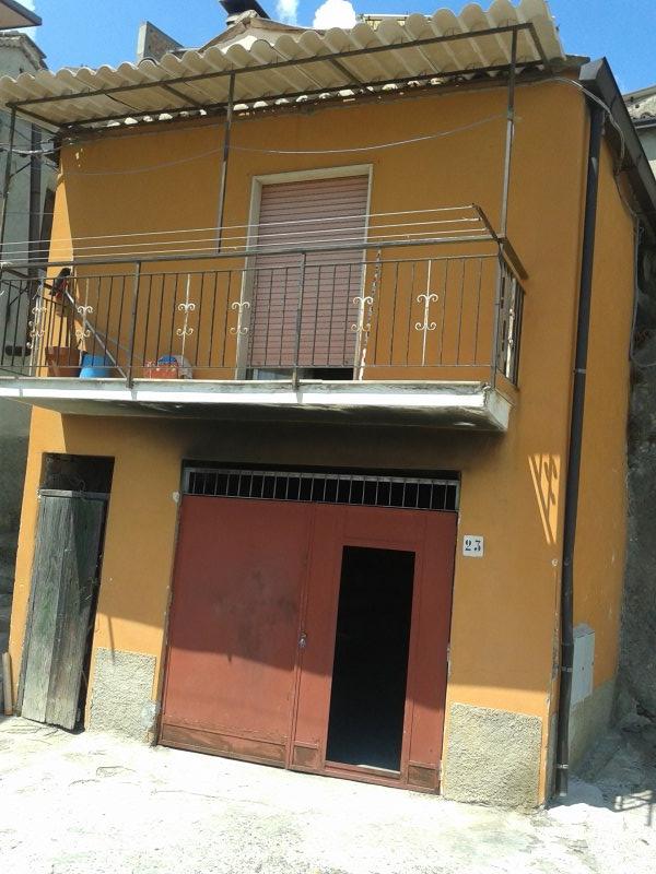 Canolo casa a Reggio di Calabria in Vendita
