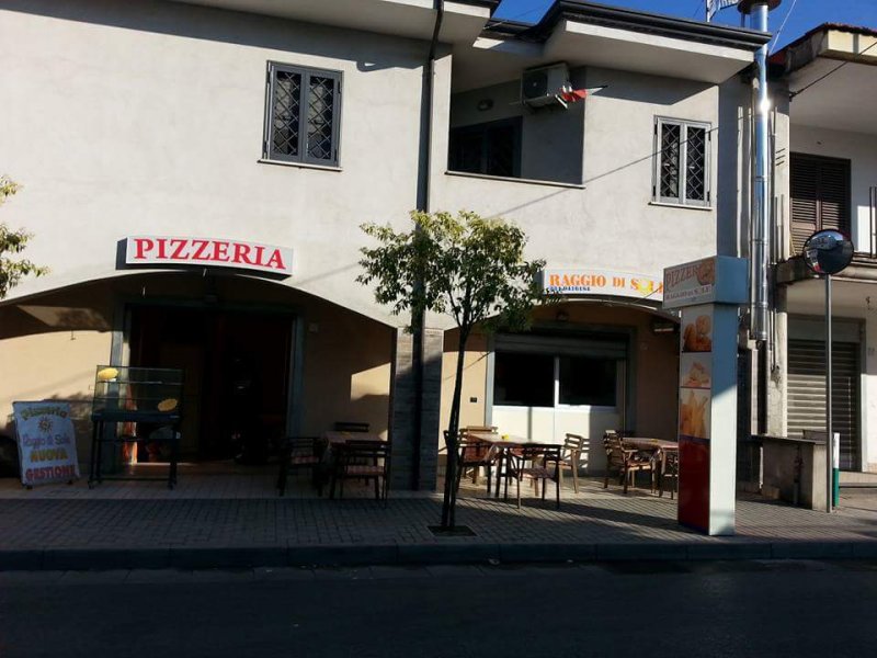 Ad Acerra pizzeria a Napoli in Vendita