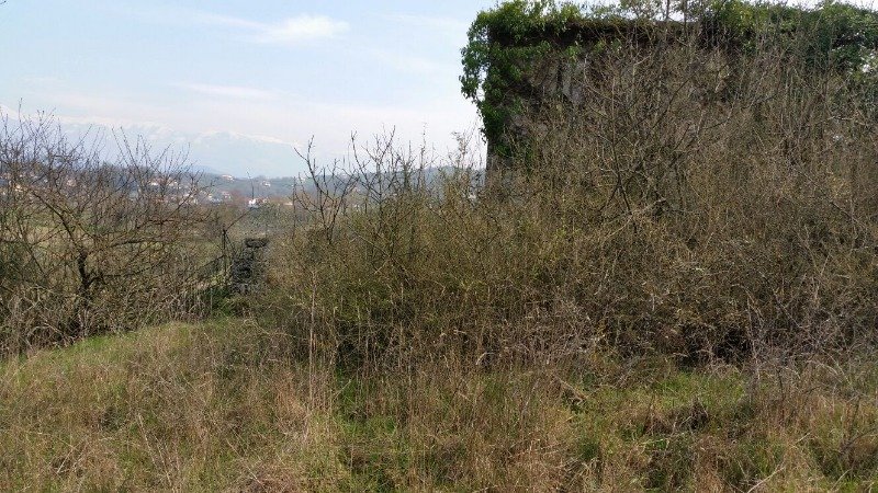 Arpino porzione di rudere da demolire a Frosinone in Vendita