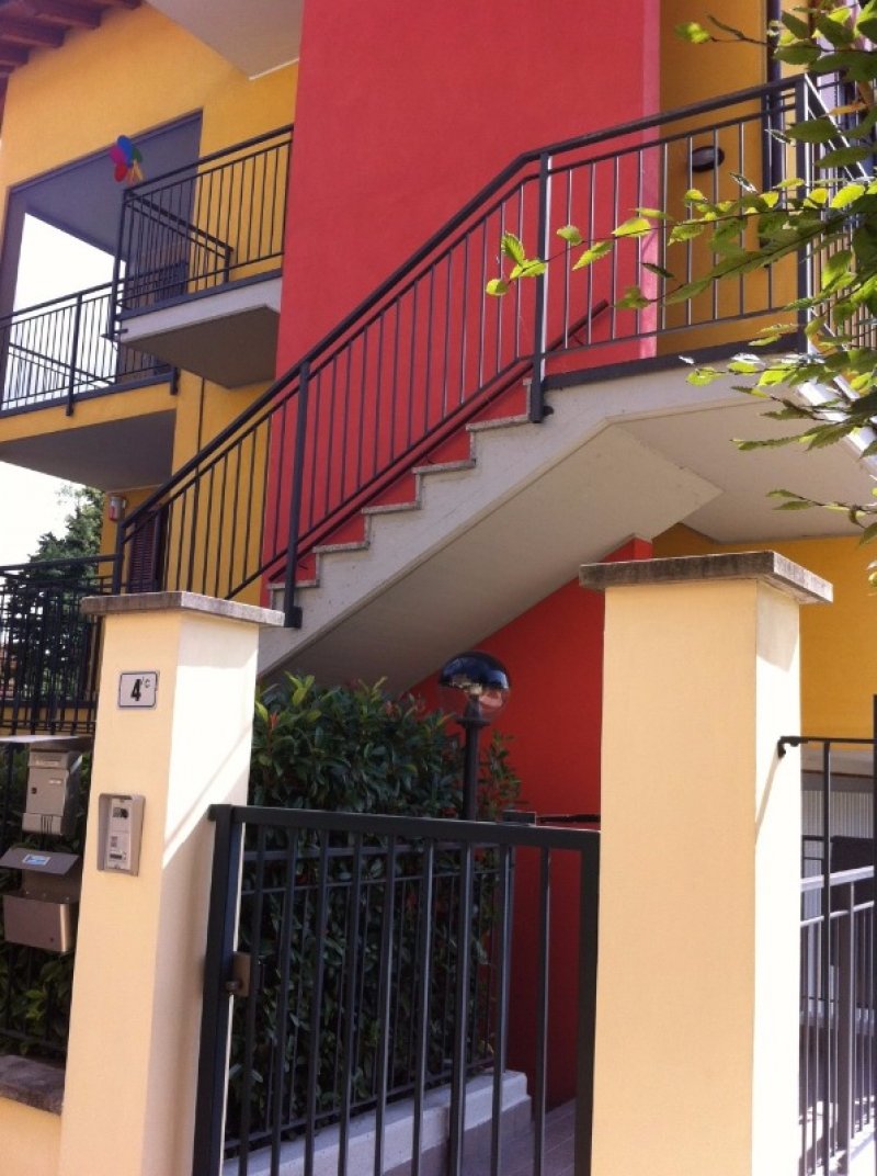 Gaggiano appartamento parzialmente arredato a Milano in Affitto