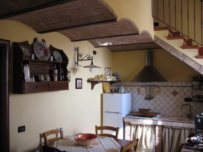 Montescudaio appartamento nella campagna Toscana a Pisa in Vendita