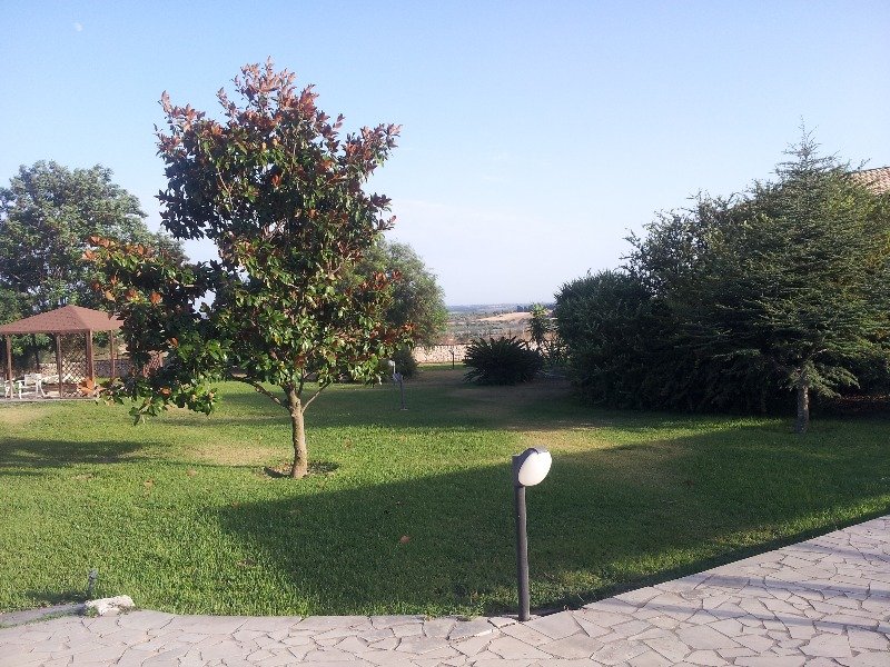 Tremilia villa con vista panoramica a Siracusa in Vendita