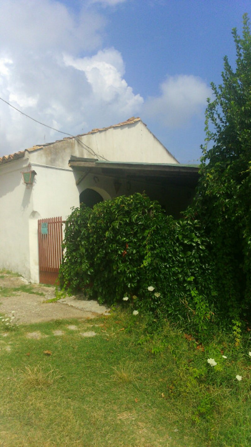 Tra Casalbordino e Villafonsina casa in campagna a Chieti in Vendita