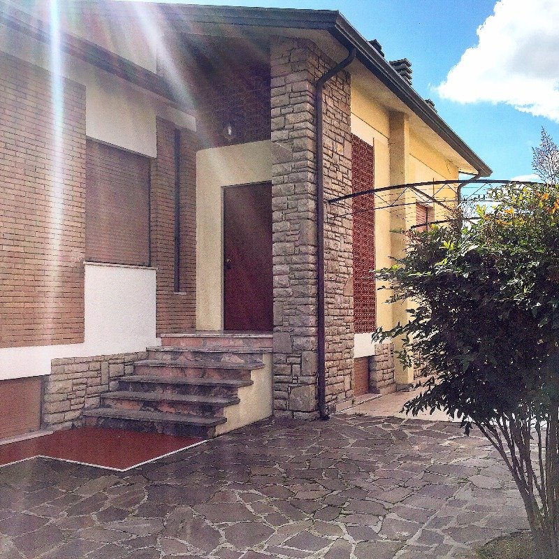 Ponte Felcino appartamento di lusso in villa a Perugia in Affitto