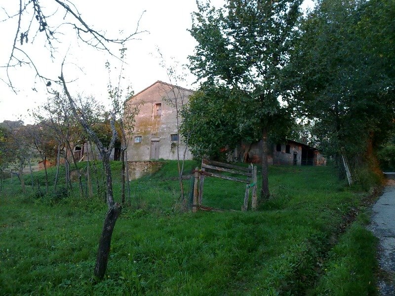 Pesaro zona villa Fastiggi casale a Pesaro e Urbino in Vendita