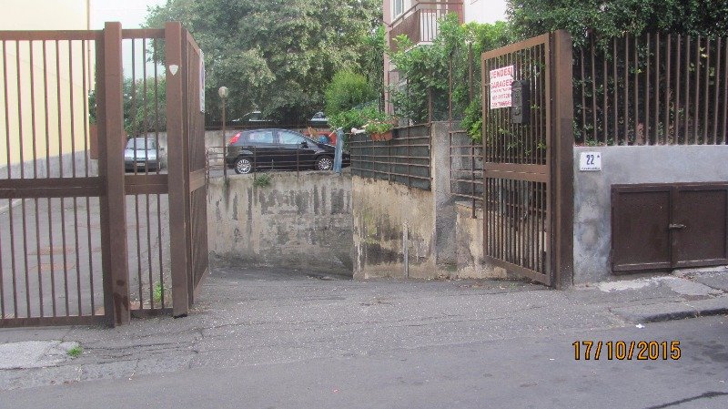 Barriera Catania deposito furgonabile a Catania in Vendita