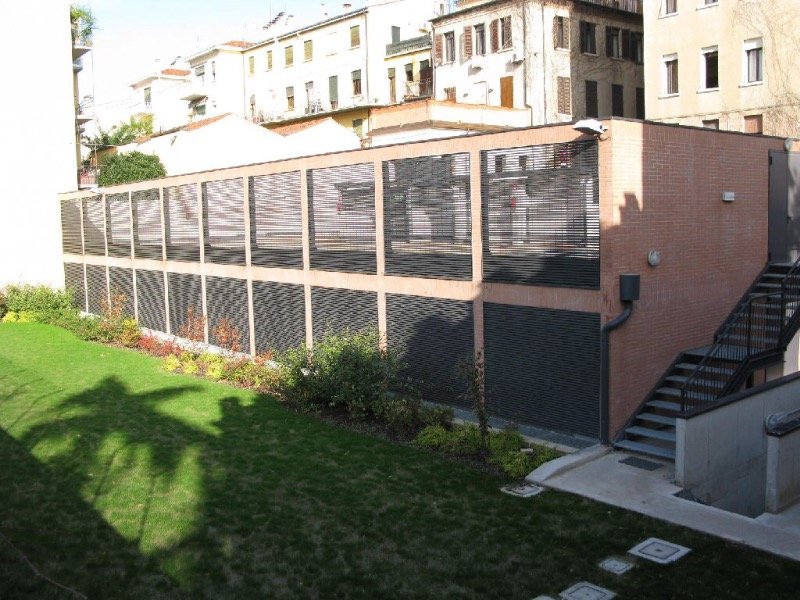 Padova centro storico garage moderno a Padova in Affitto
