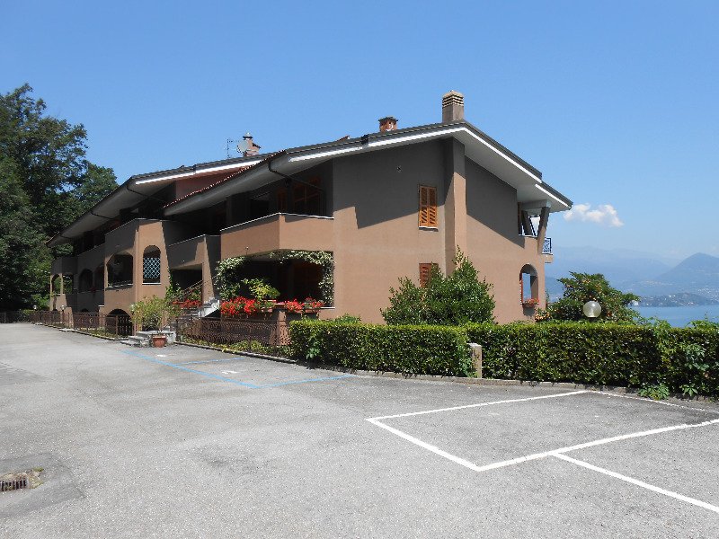 Lago Maggiore Stresa appartamento a Verbano-Cusio-Ossola in Vendita