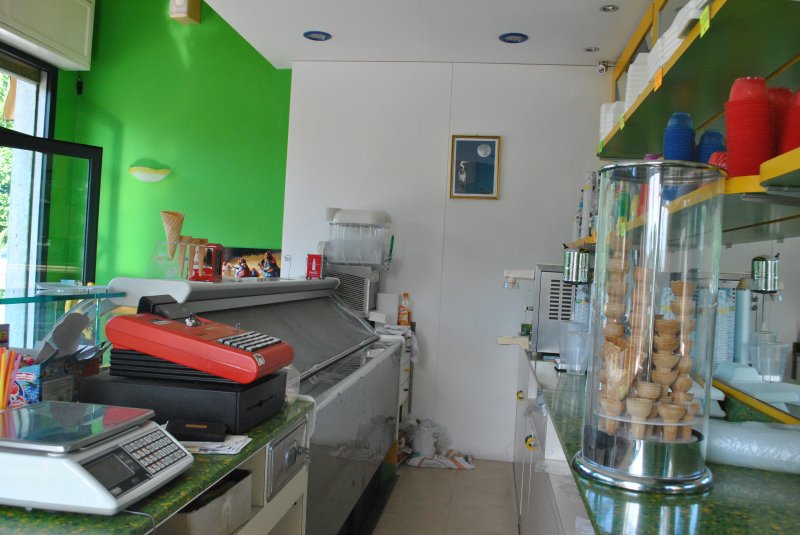 Mirandola cedo gelateria a Modena in Vendita