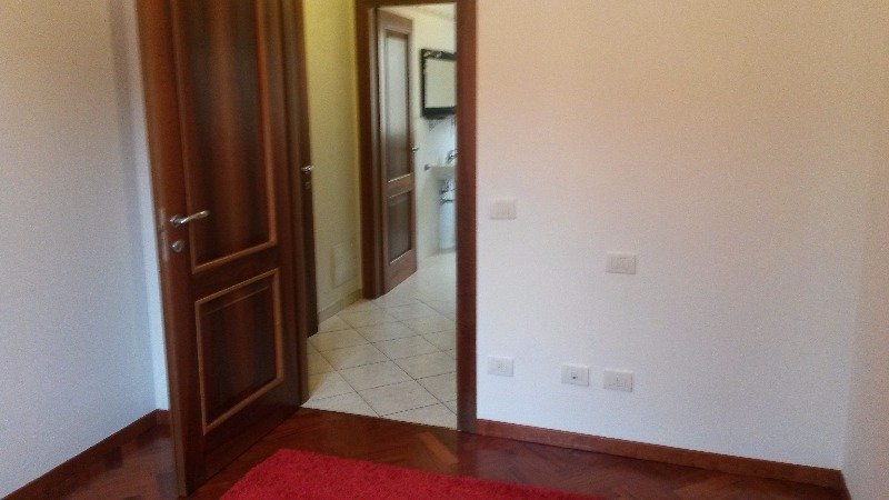 A Carpi appartamento al terzo piano a Modena in Vendita