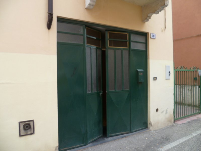 Verona monolocale con wc ad uso magazzino a Verona in Vendita
