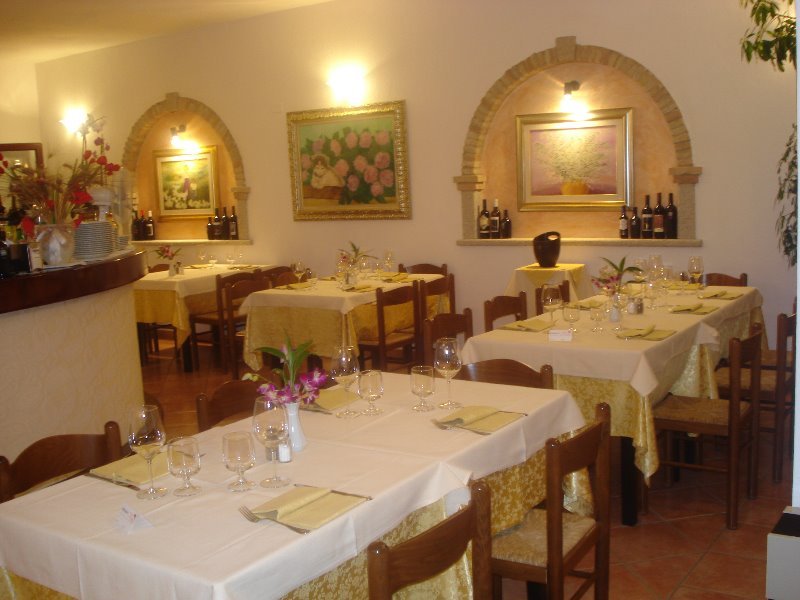 Immobile a Villasimius con attivit di ristorante a Cagliari in Vendita