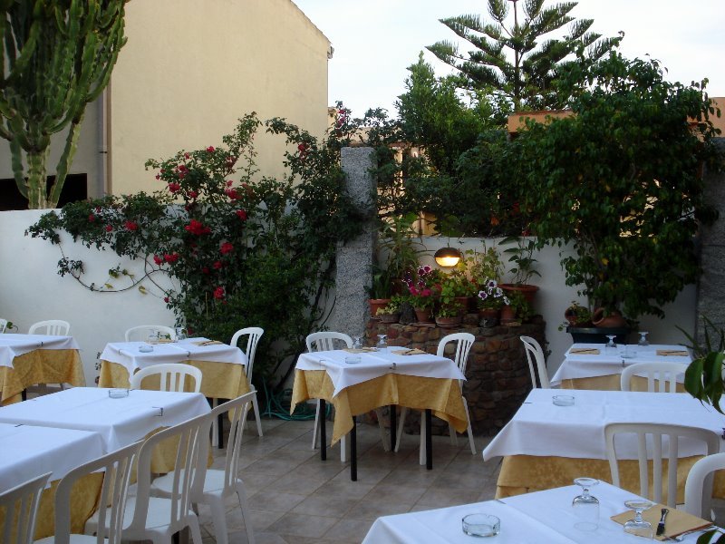 Immobile a Villasimius con attivit di ristorante a Cagliari in Vendita