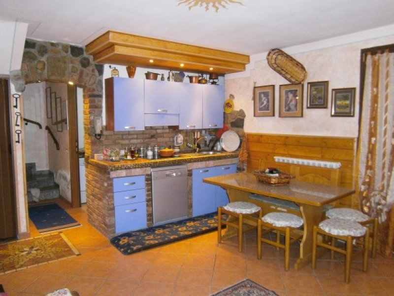 Madone appartamento in villa a Bergamo in Vendita