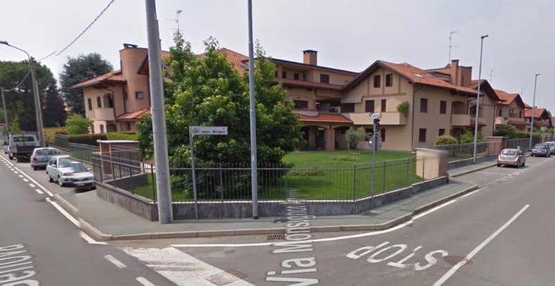 Marnate trilocale mansardato a Varese in Vendita