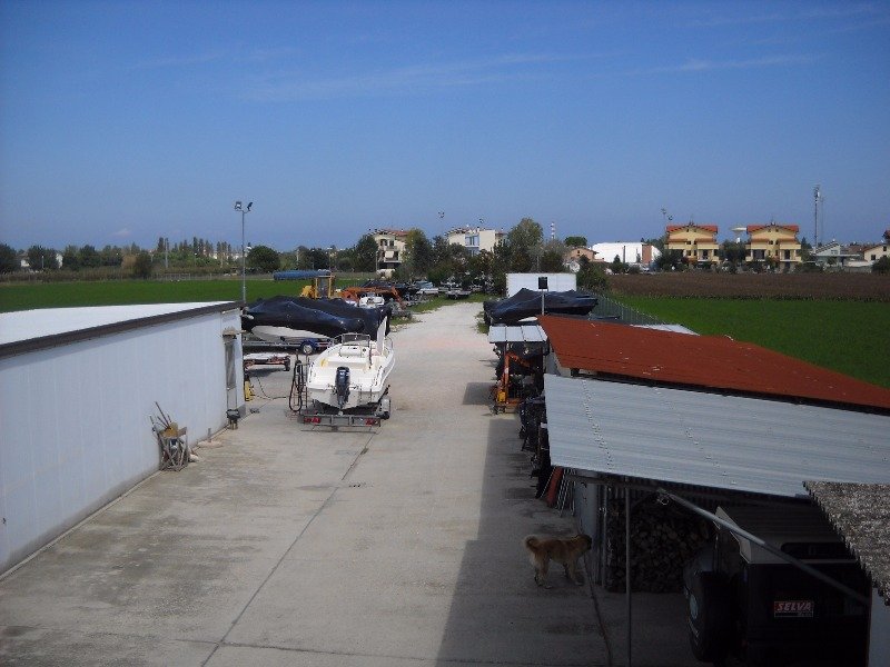 Bellaria Igea Marina casa con capannone a Rimini in Vendita