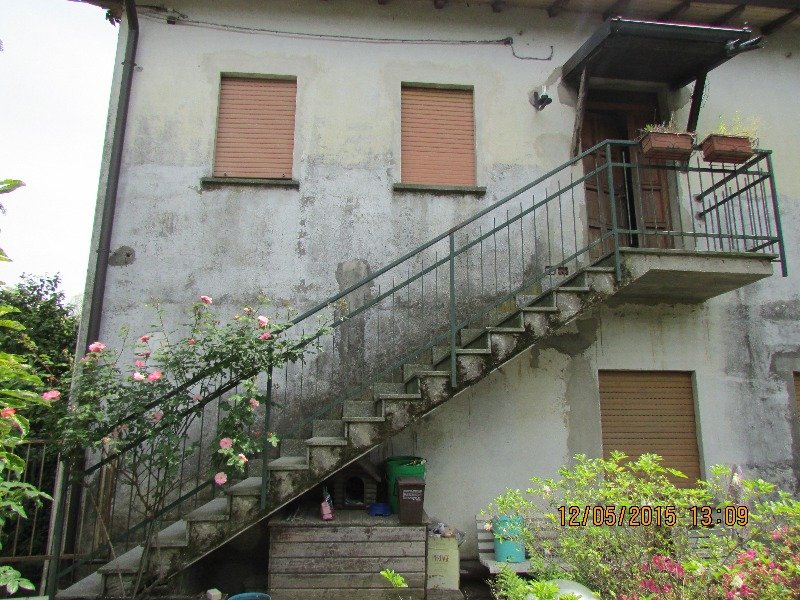 A Sangiano casa a Varese in Vendita