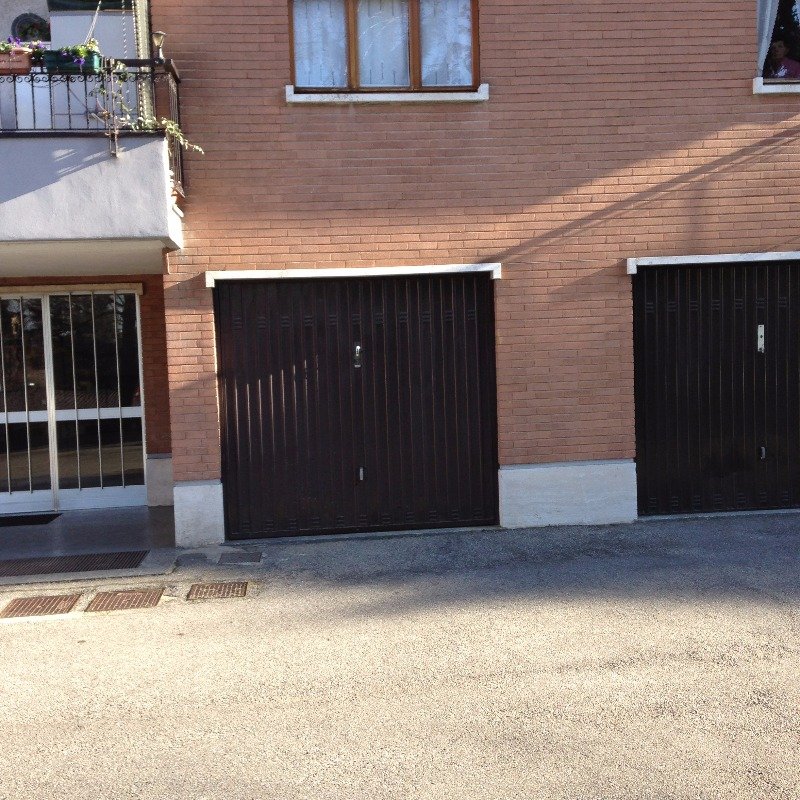 Varese box garage privato a Varese in Vendita