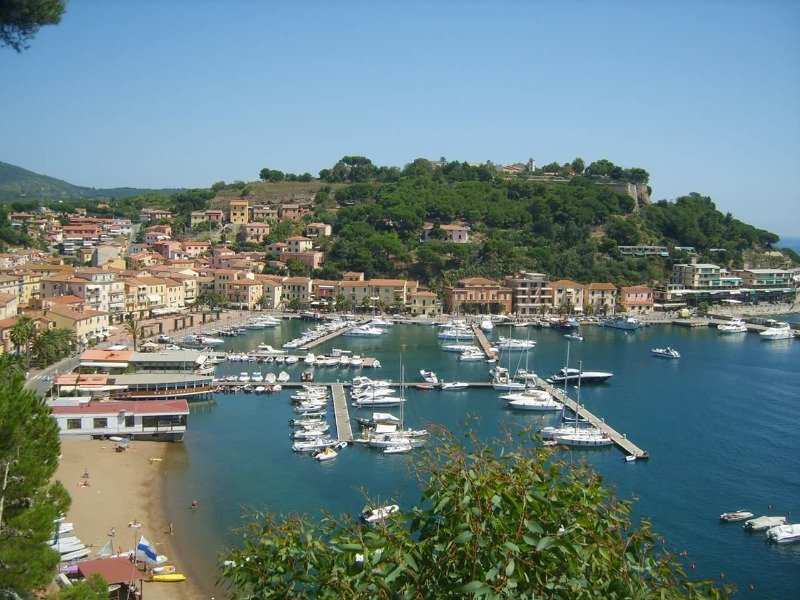 Elba Porto Azzurro per vacanze bilocale a Livorno in Affitto