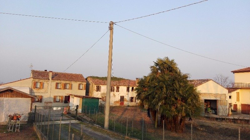 Castelguglielmo casa da ristrutturare a Rovigo in Vendita