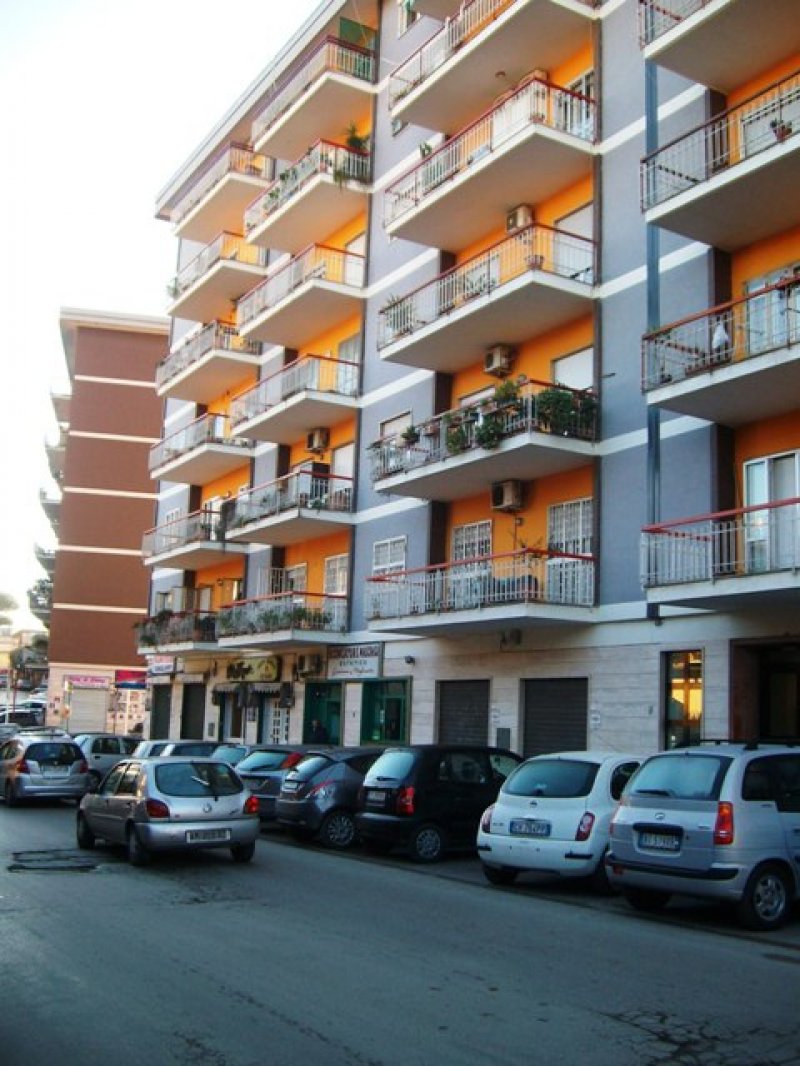 Marano di Napoli appartamento con balconi a Napoli in Vendita