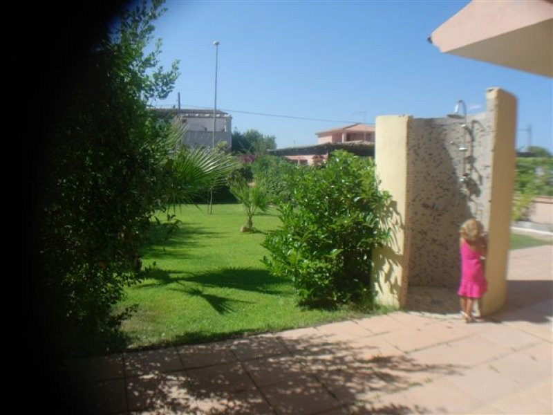 Bilocale con giardino a Murta Maria a Olbia-Tempio in Affitto