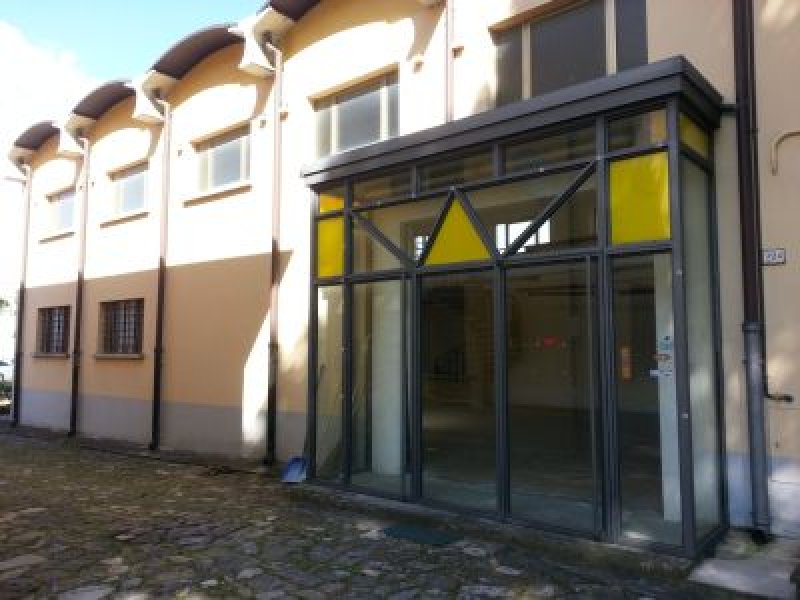 Capannone ad uso magazzino zona Pilastro a Parma in Affitto