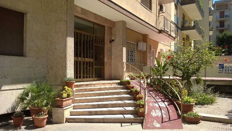 Palermo appartamento a Palermo in Vendita