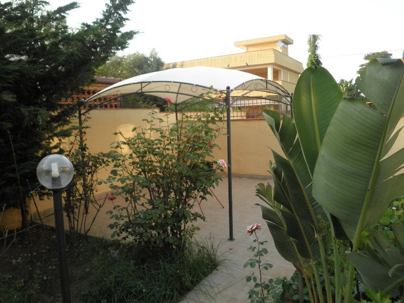 Villagrazia di Carini porzione villa bifamiliare a Palermo in Affitto