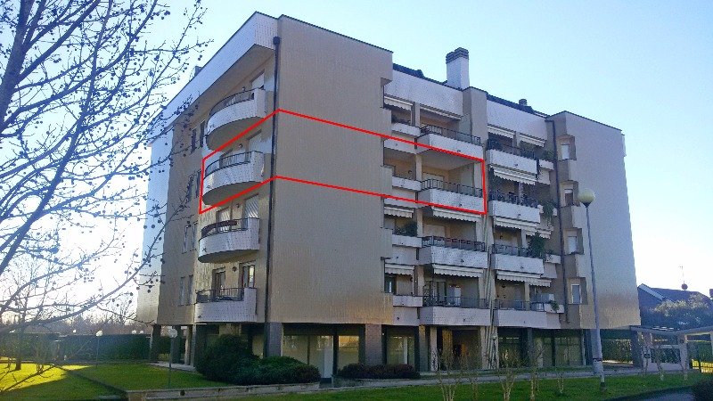 Appartamento trilocale Cantone di Nerviano a Milano in Vendita
