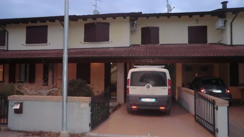 Villetta a schiera a Villa Saviola di Motteggiana a Mantova in Vendita