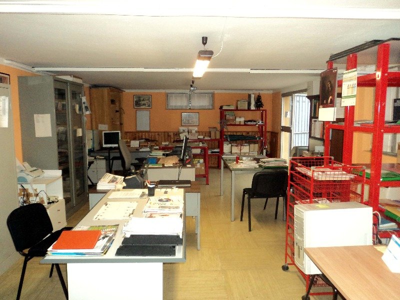 Zona Sidoli garage convertito in laboratorio a Parma in Vendita