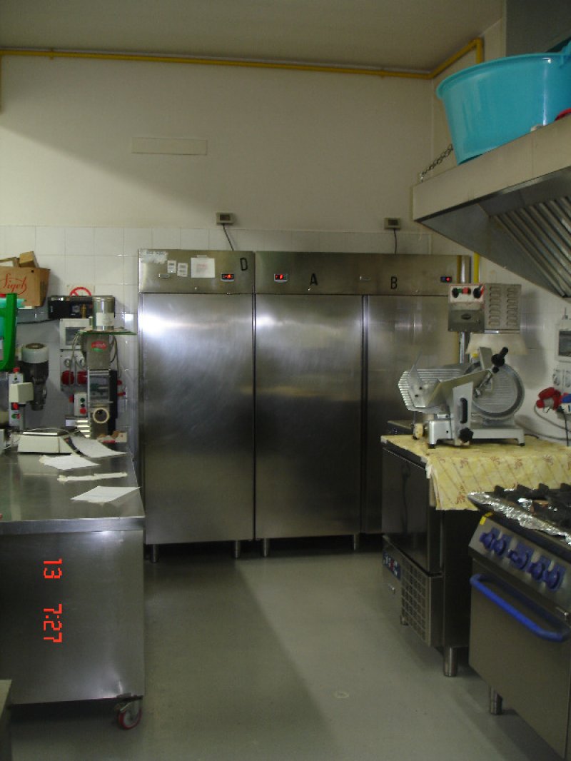 Trapani laboratorio attrezzato per pasta fresca a Trapani in Vendita