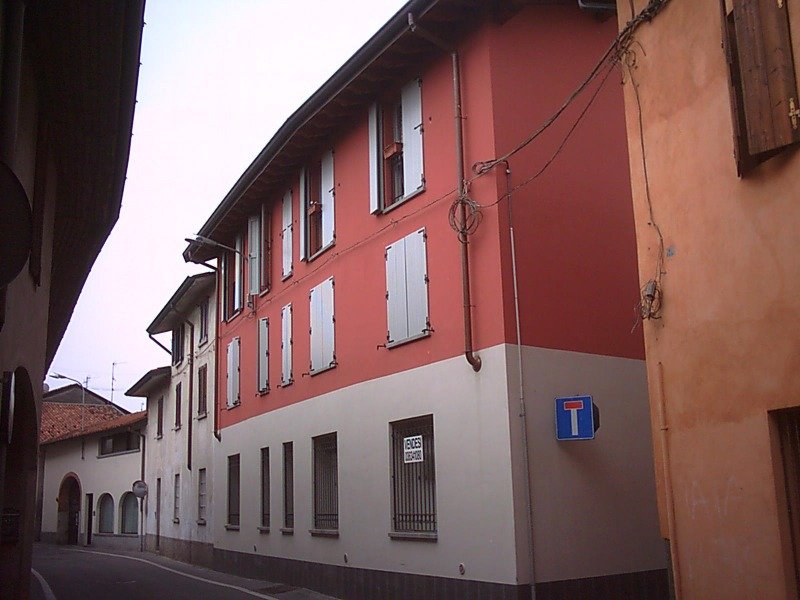 Calvenzano immobile di recente costruzione a Bergamo in Affitto