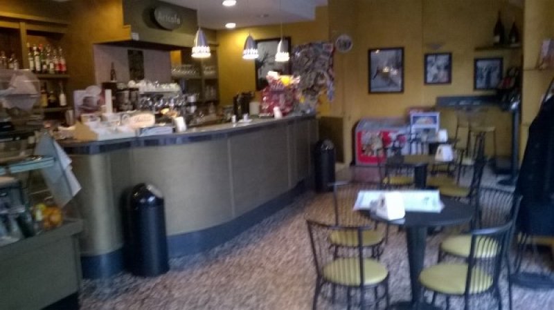 Fidenza caffetteria tavola fredda a Parma in Vendita