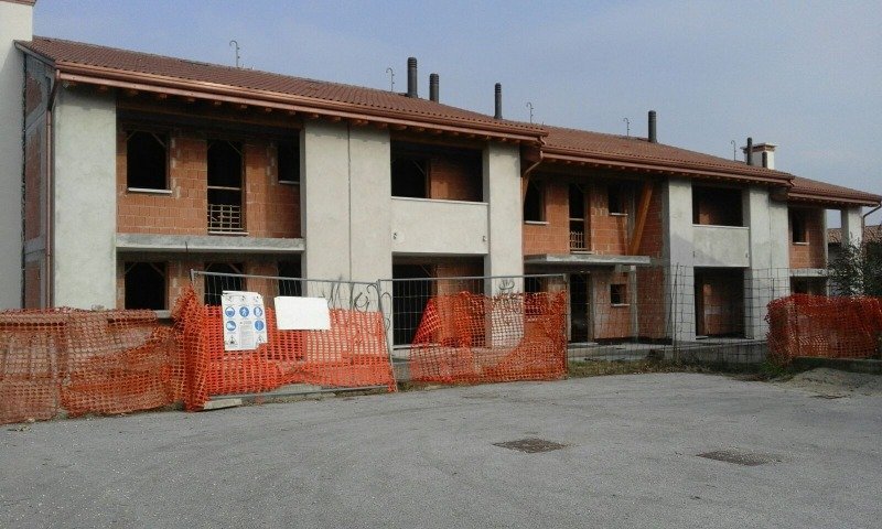 Paderno del Grappa villette a schiera a Treviso in Vendita