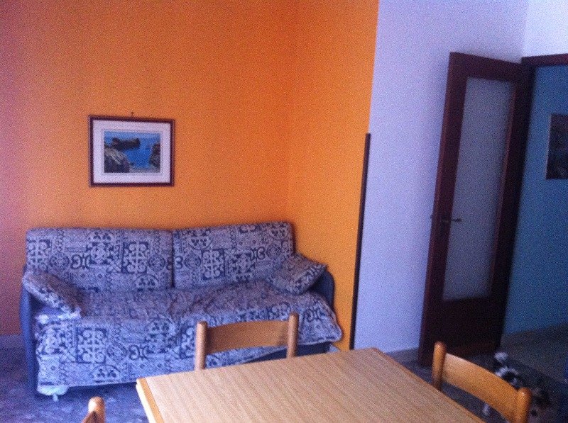 Appartamento ammobiliato a Letojanni a Messina in Affitto