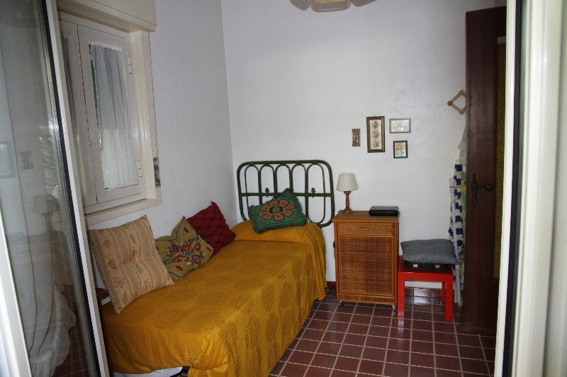 Carini appartamento arredato in villa zona mare a Palermo in Affitto
