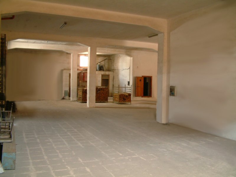 Sava garage a Taranto in Vendita