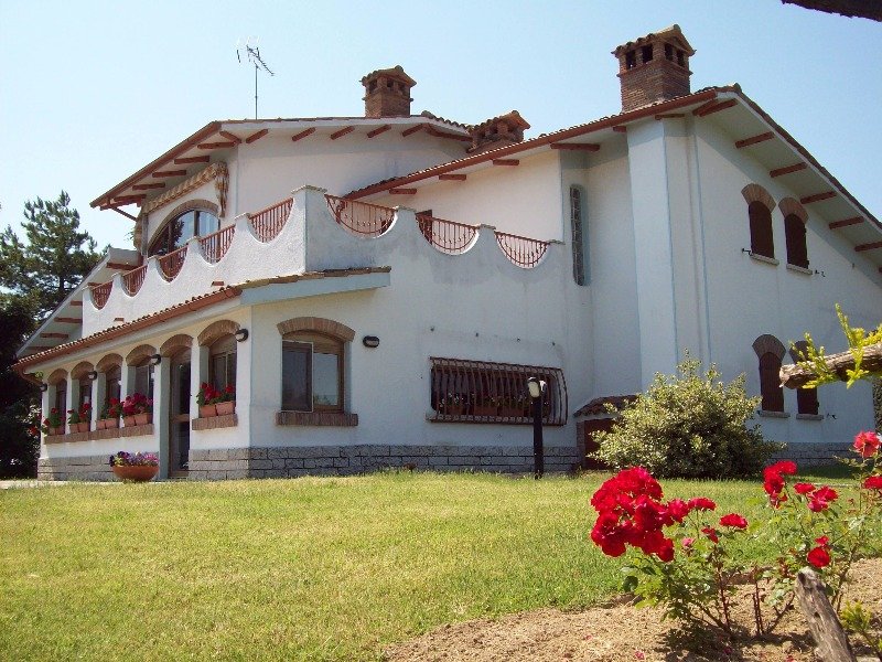 Tavullia villa a Pesaro e Urbino in Vendita