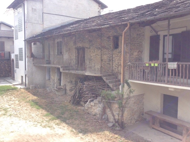 Monterosso Grana casa indipendente a Cuneo in Vendita