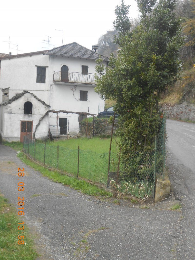 Casa indipendente in valle Imagna a Bergamo in Vendita